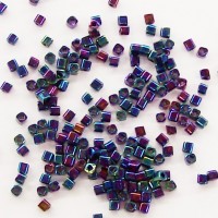 TOHO 1.5 Cube Blueberry Met