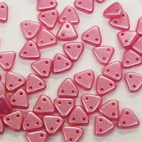Triangle 2 Hole Pink Pearl