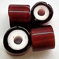 8mm Venetian Cranberry White Heart TT677
